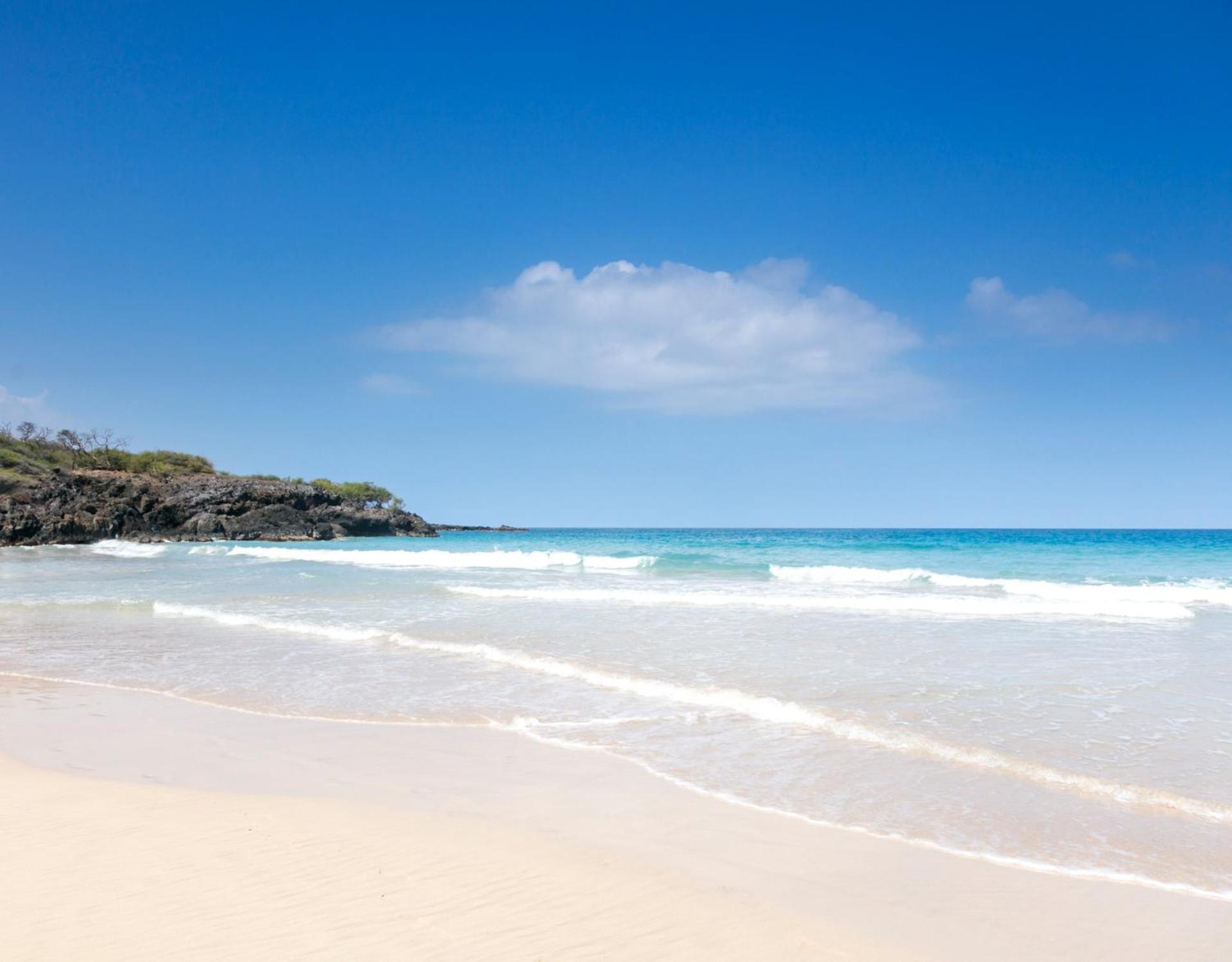 Once Upon A Tide Charming 4Br Kamilo Home With Bikes And Beach Gear Waikoloa Bagian luar foto